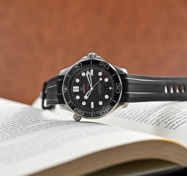 Omeg_a Seamaster Diver 300 Automatic